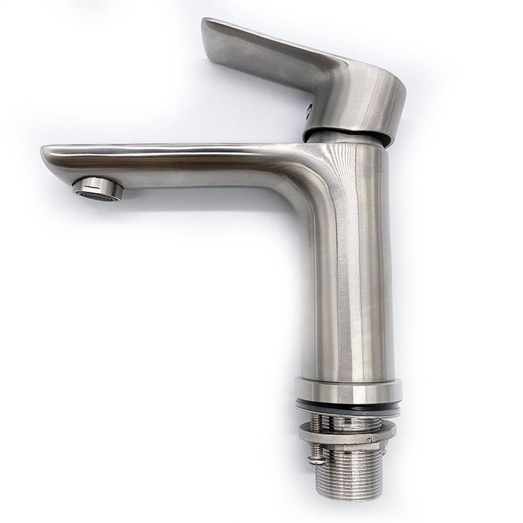 chrome bathroom sink faucets