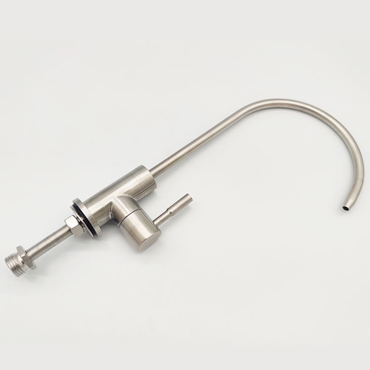 kitchen faucet filtered water