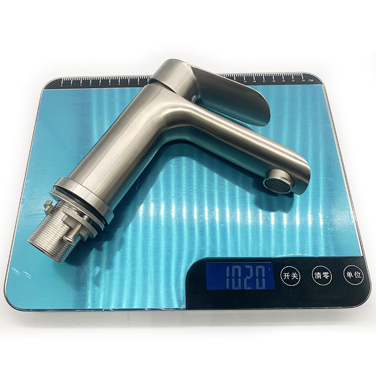 3 hole bathroom sink faucets