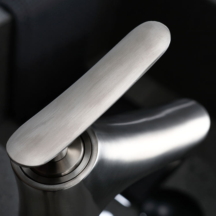 delta bathroom fixtures brushed nickel