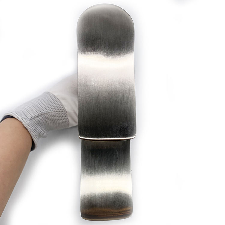 chrome single hole bathroom faucet